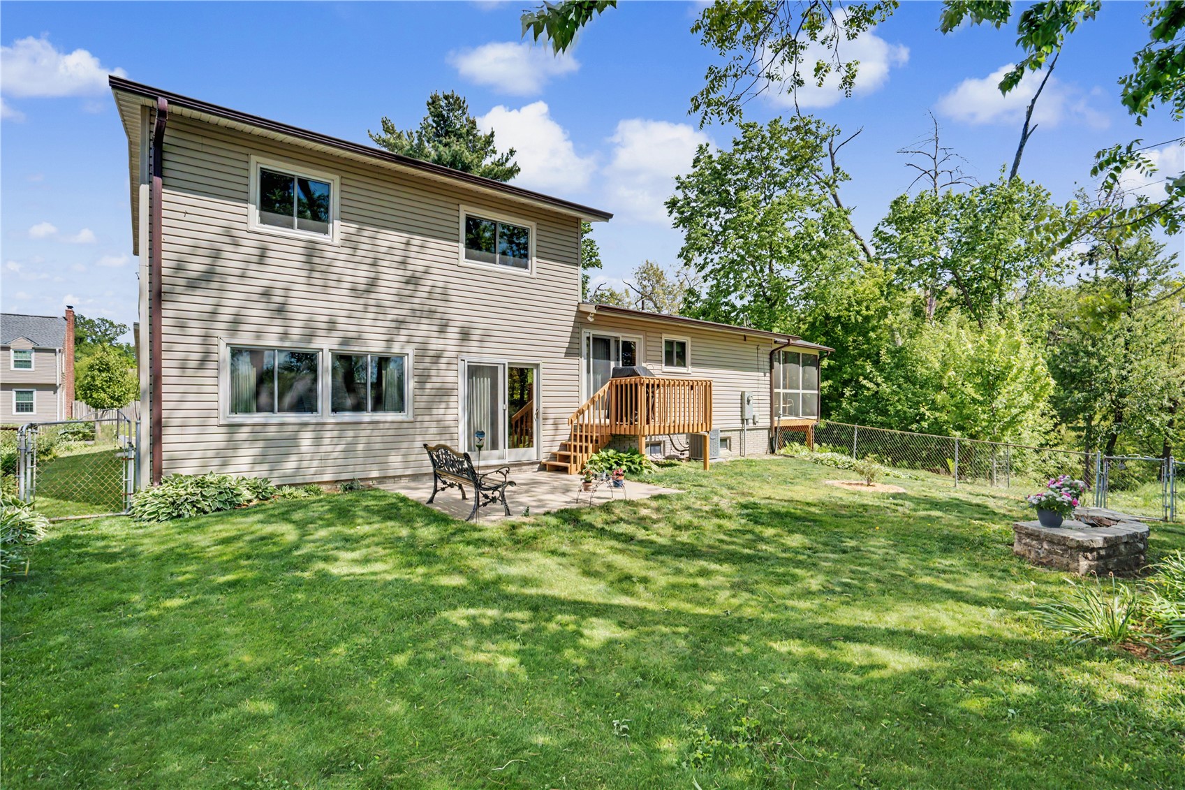 1129 25th Street Cedar Rapids IA 52403