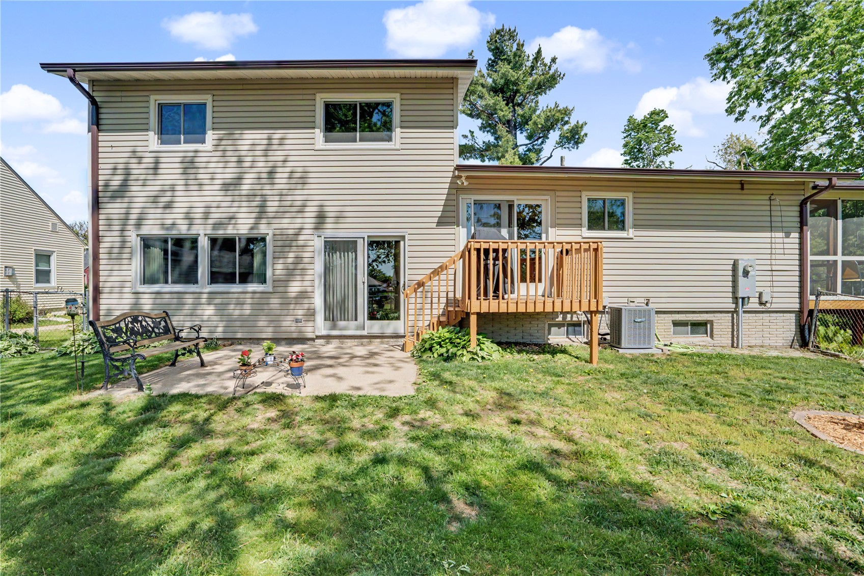1129 25th Street Cedar Rapids IA 52403