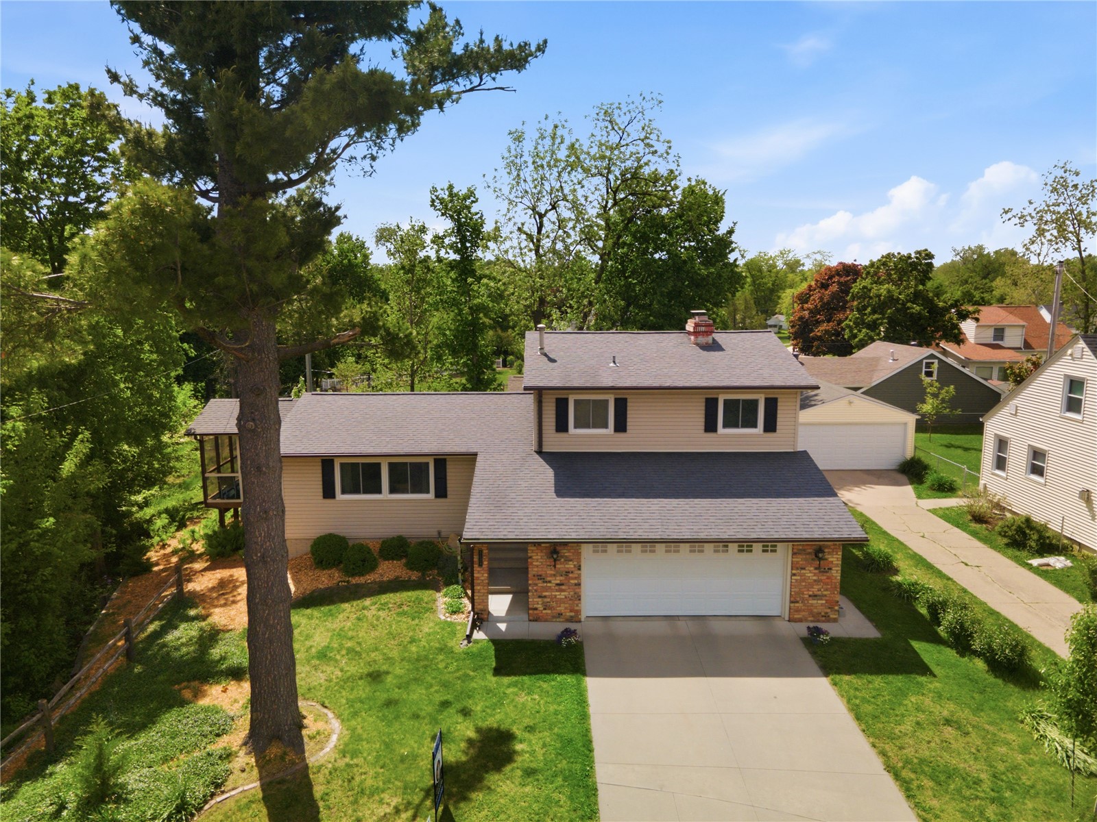 1129 25th Street Cedar Rapids IA 52403