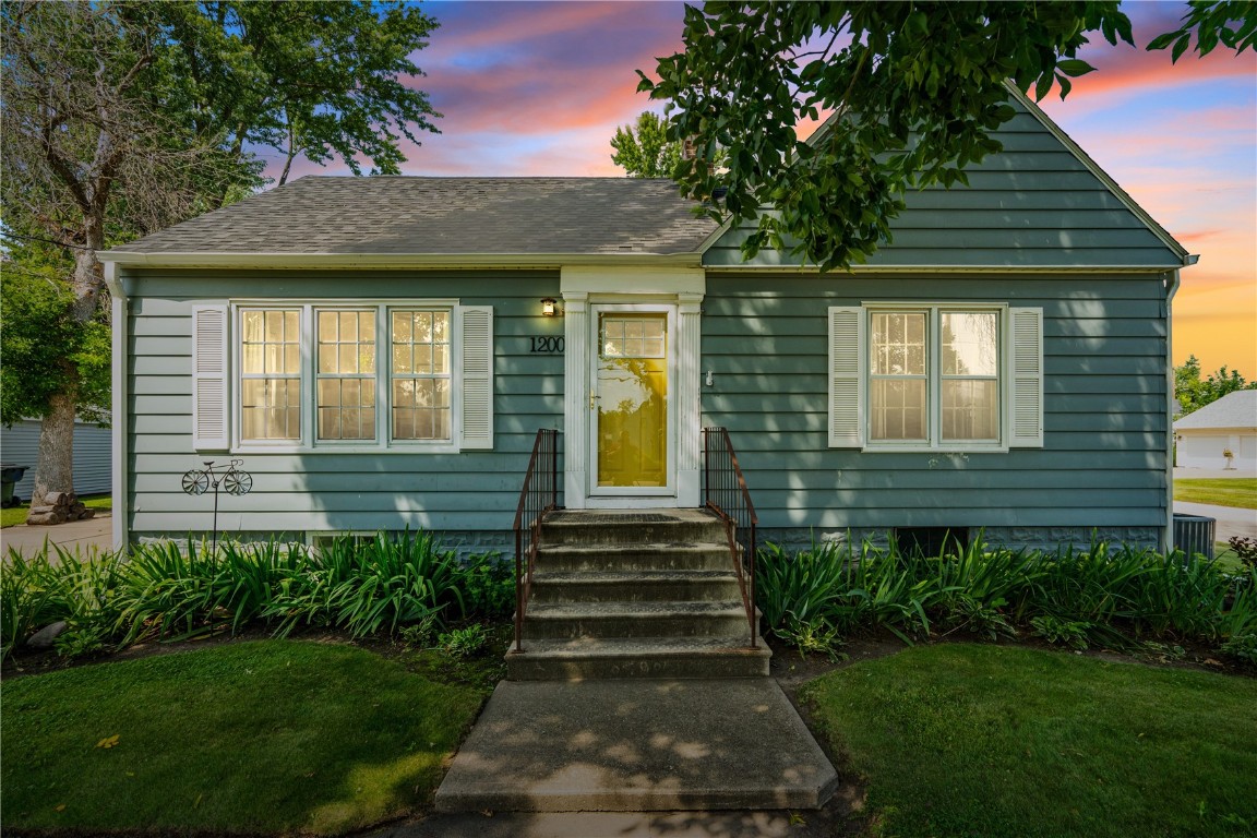 1200 34th NE Cedar Rapids IA 52402