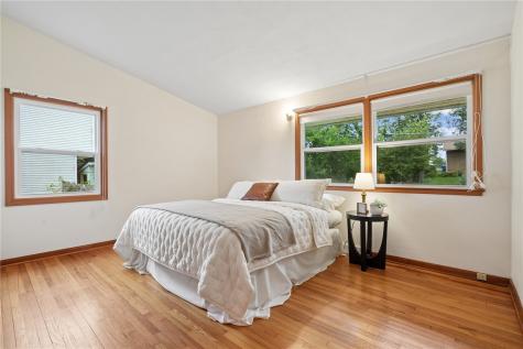 4209 Northwood Drive NE Cedar Rapids IA 52402