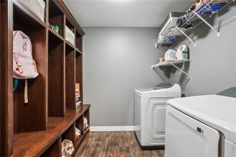 2786 Creekview Trail Palo IA 52324