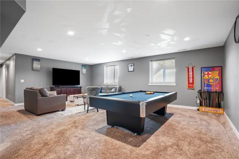 2786 Creekview Trail Palo IA 52324