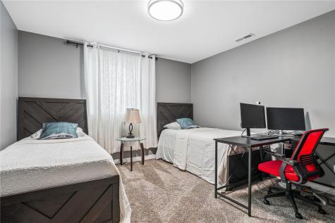2786 Creekview Trail Palo IA 52324