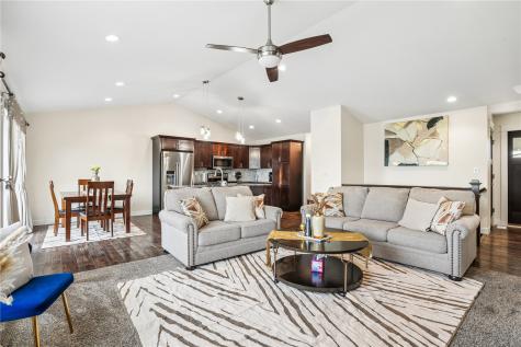 2786 Creekview Trail Palo IA 52324
