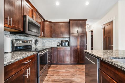 2786 Creekview Trail Palo IA 52324