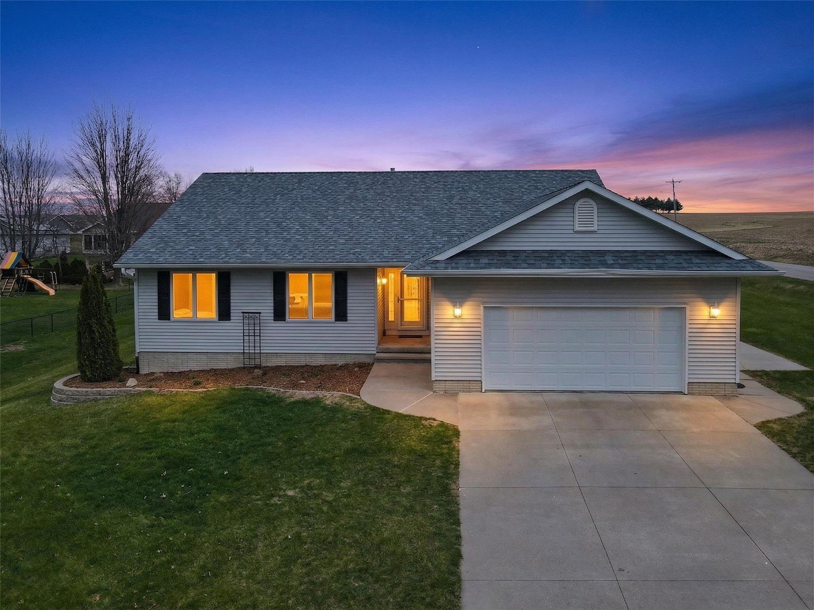 110 Erusha NE Walford IA 52351