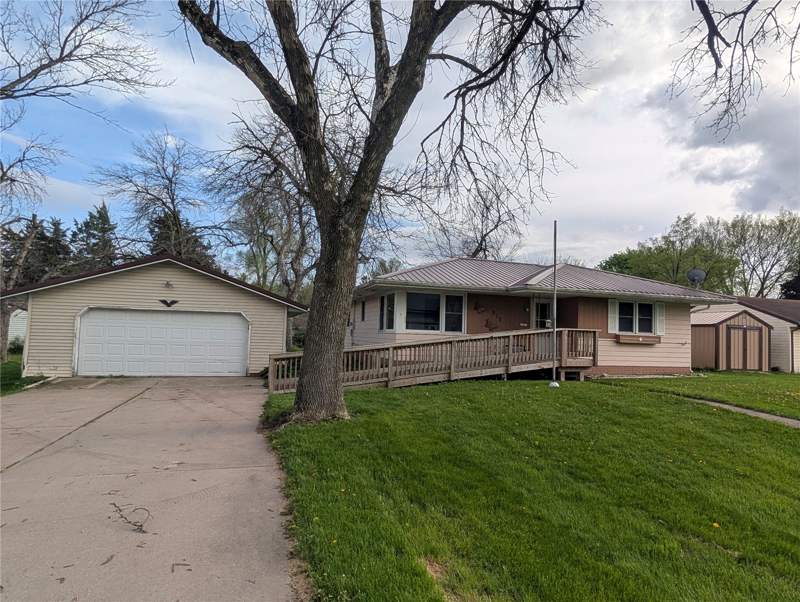 217 2nd Street SW Swisher IA 52338