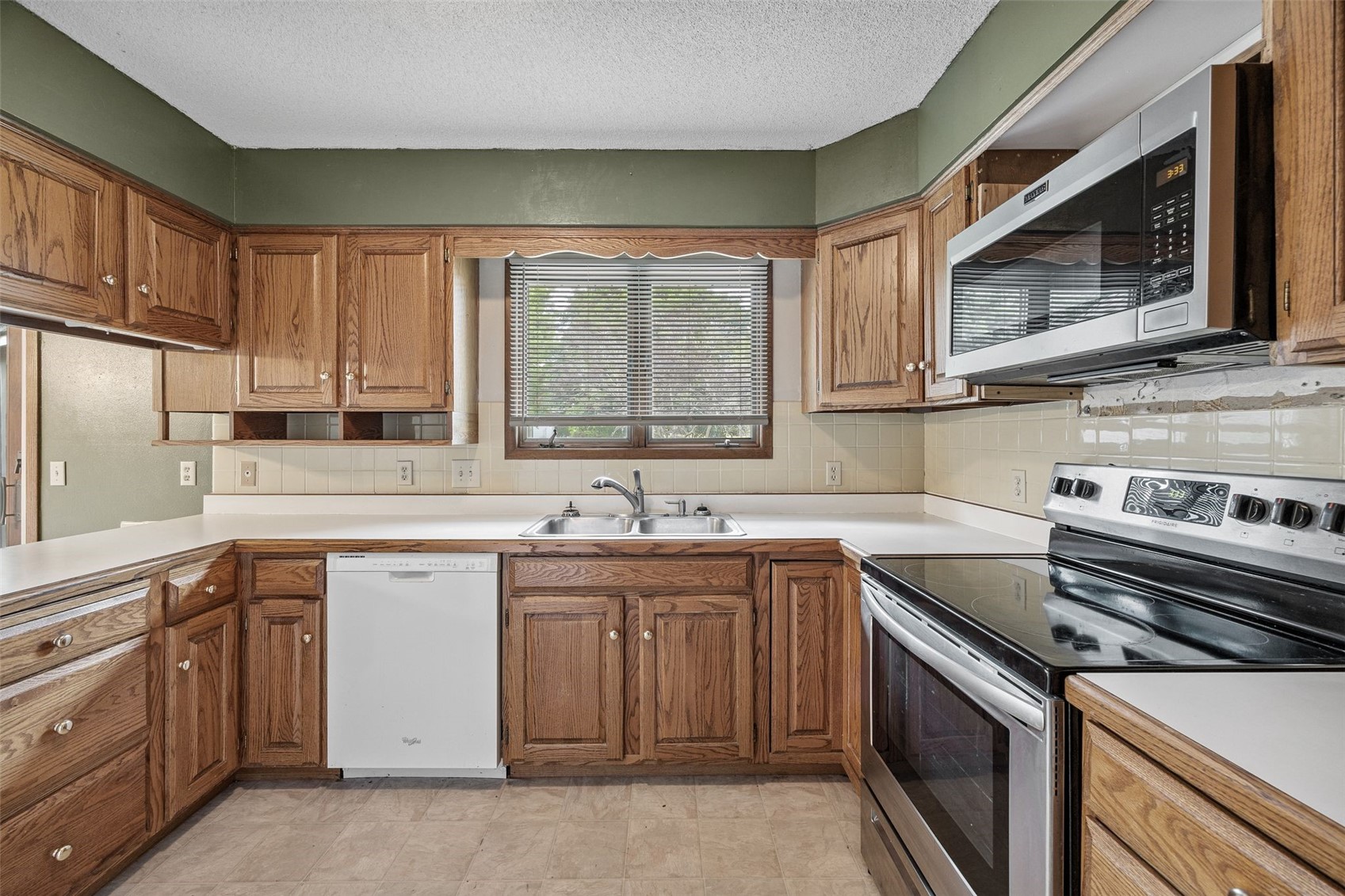 805 W 17th Street Vinton IA 52349