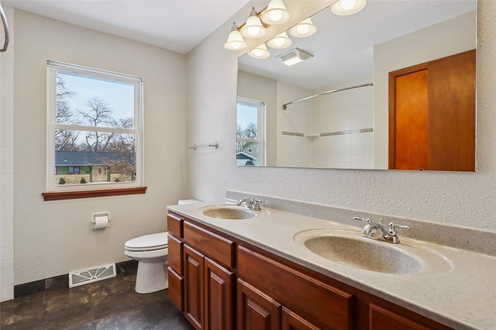 3125 Shasta Court NE Cedar Rapids IA 52402