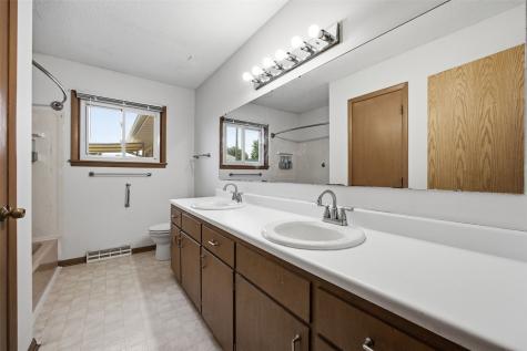 1870 26th Street Marion IA 52302