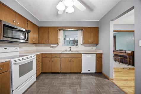 1870 26th Street Marion IA 52302