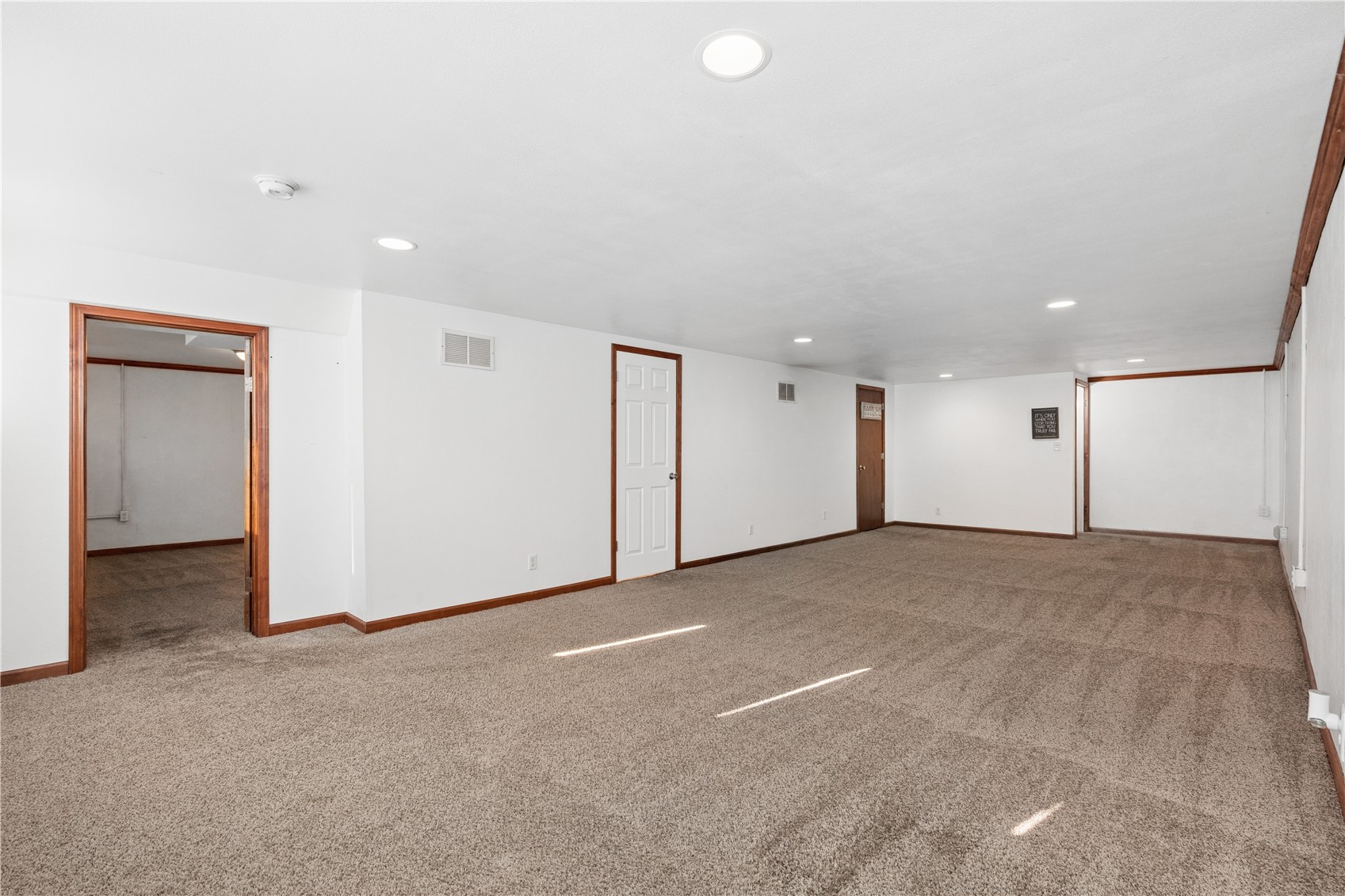 2533 Brookland Drive NE Cedar Rapids IA 52402