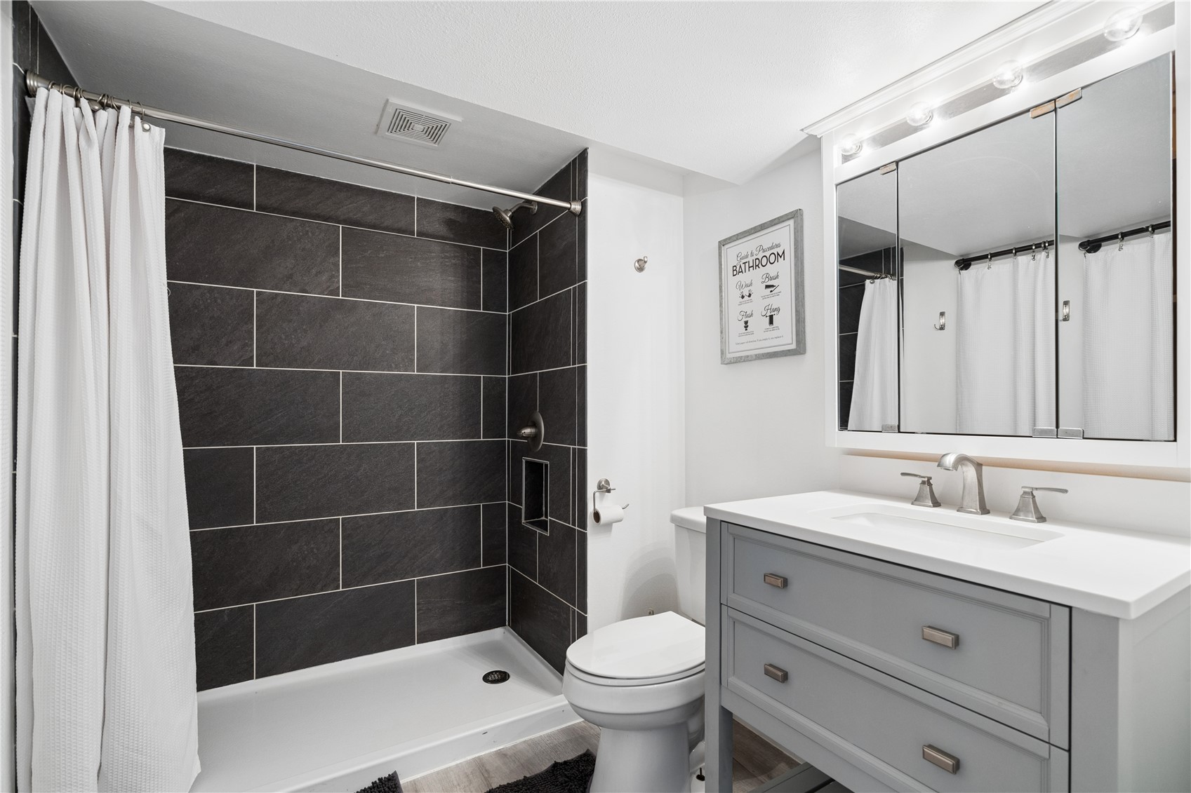 2533 Brookland Drive NE Cedar Rapids IA 52402