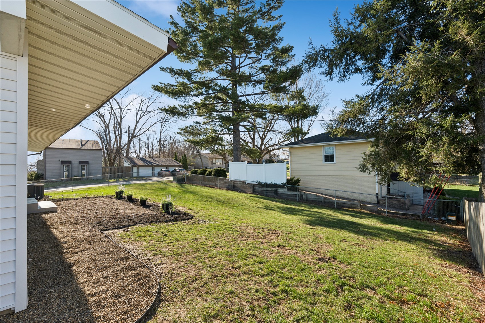 2533 Brookland Drive NE Cedar Rapids IA 52402