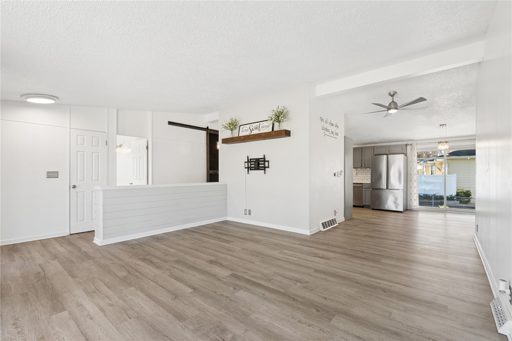 2533 Brookland Drive NE Cedar Rapids IA 52402