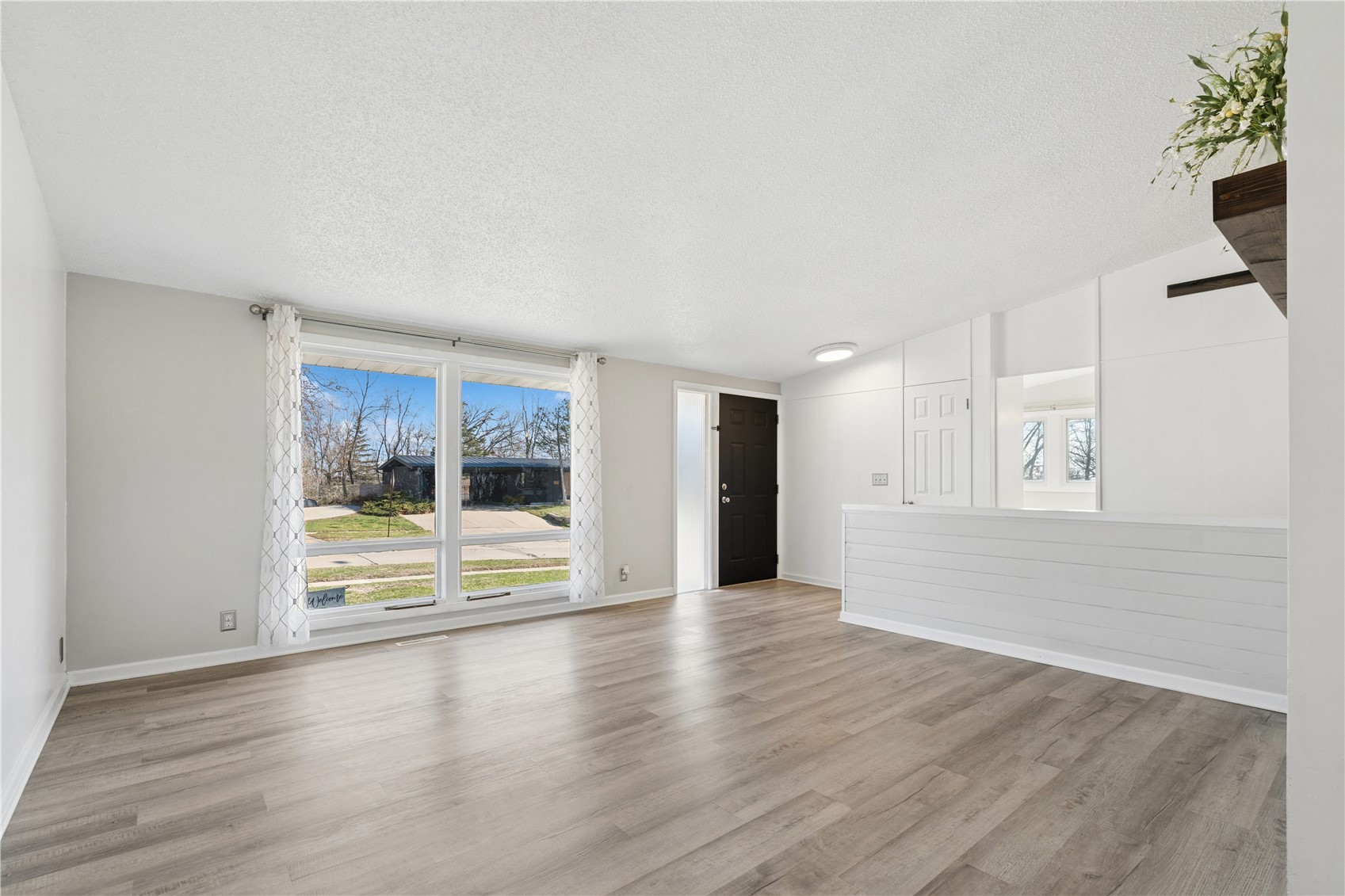 2533 Brookland Drive NE Cedar Rapids IA 52402