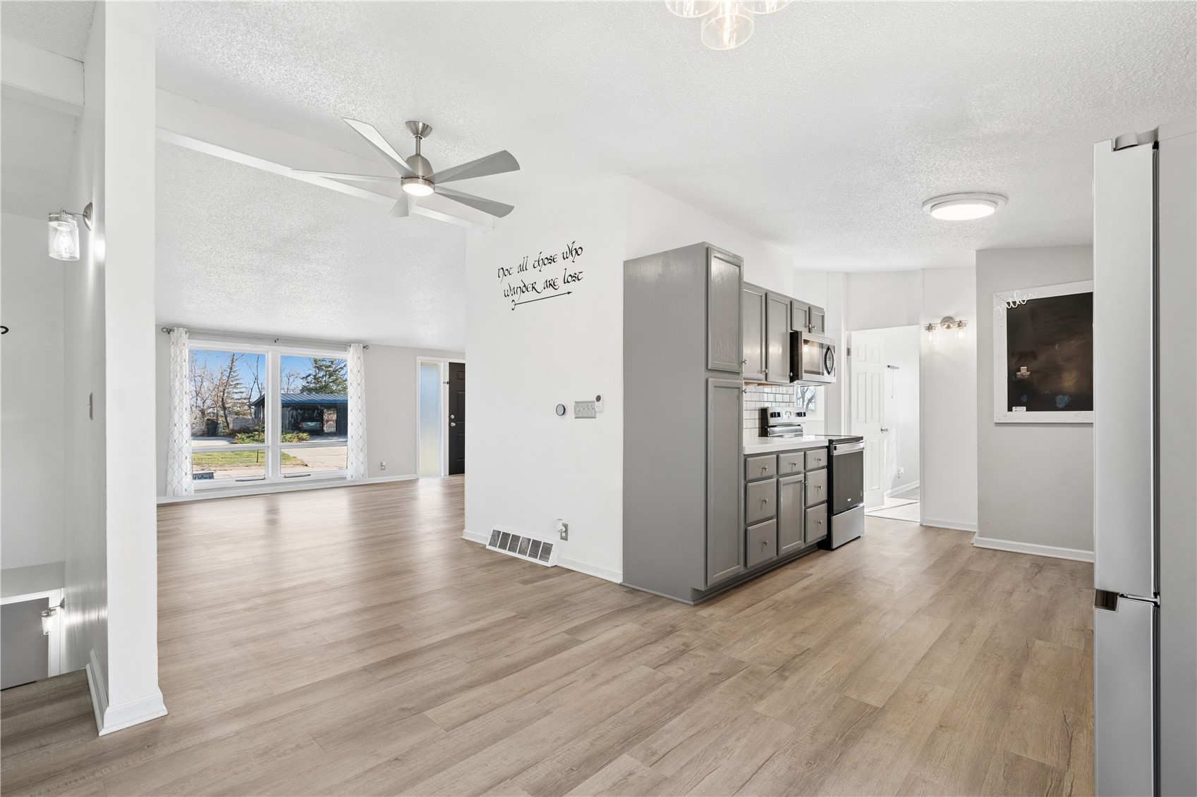 2533 Brookland Drive NE Cedar Rapids IA 52402