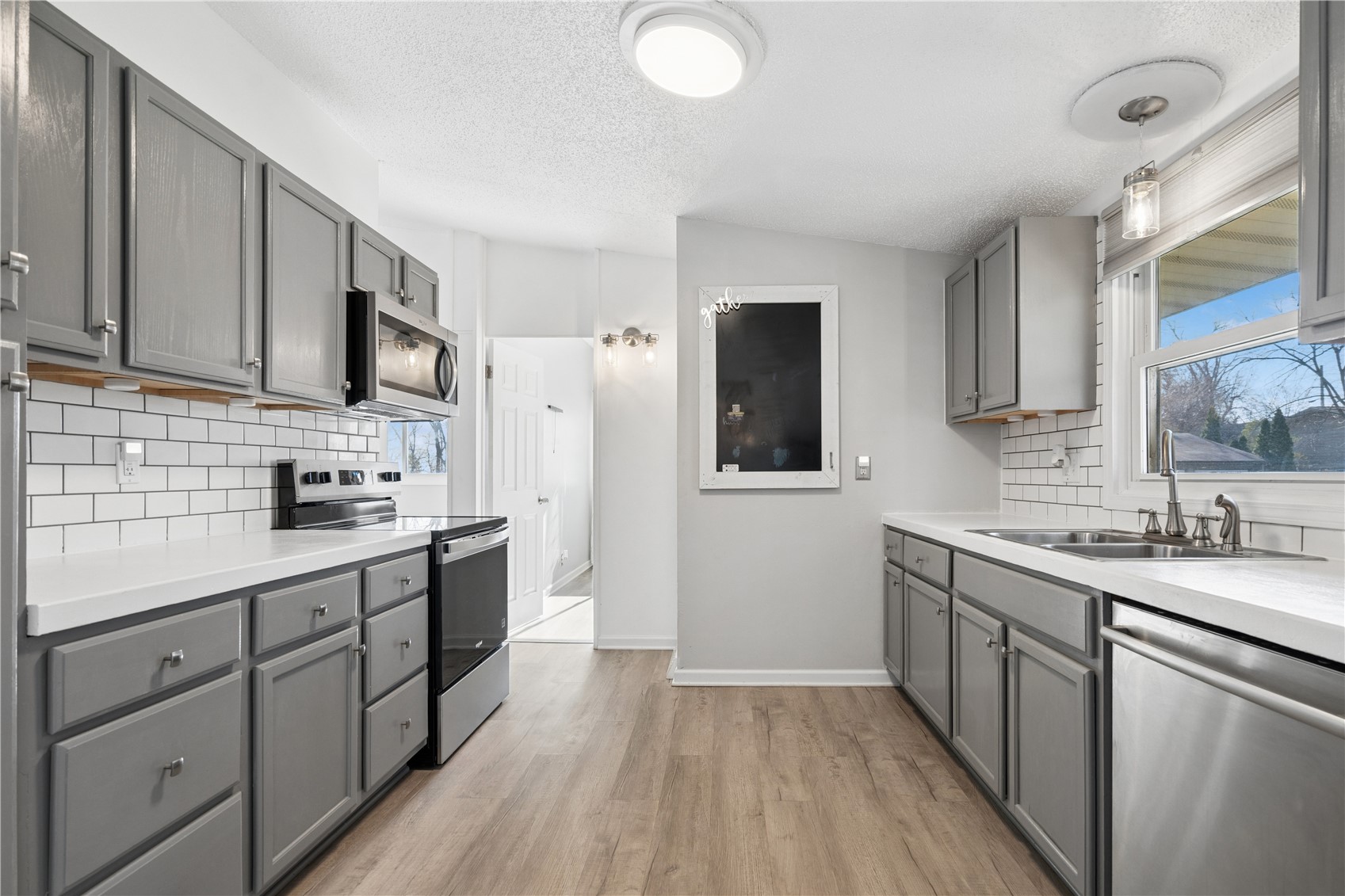 2533 Brookland Drive NE Cedar Rapids IA 52402