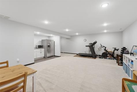 211 Dawson West Branch IA 52358