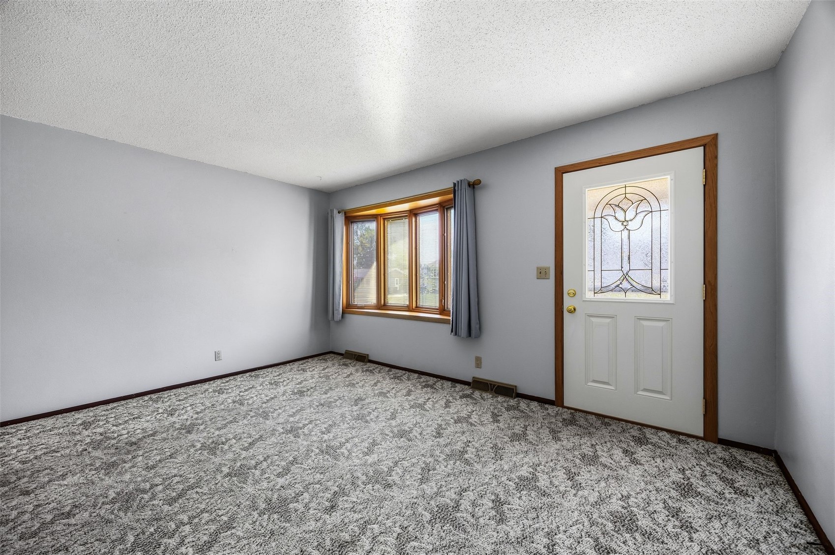 223 Lynda Drive NW Cedar Rapids IA 52405