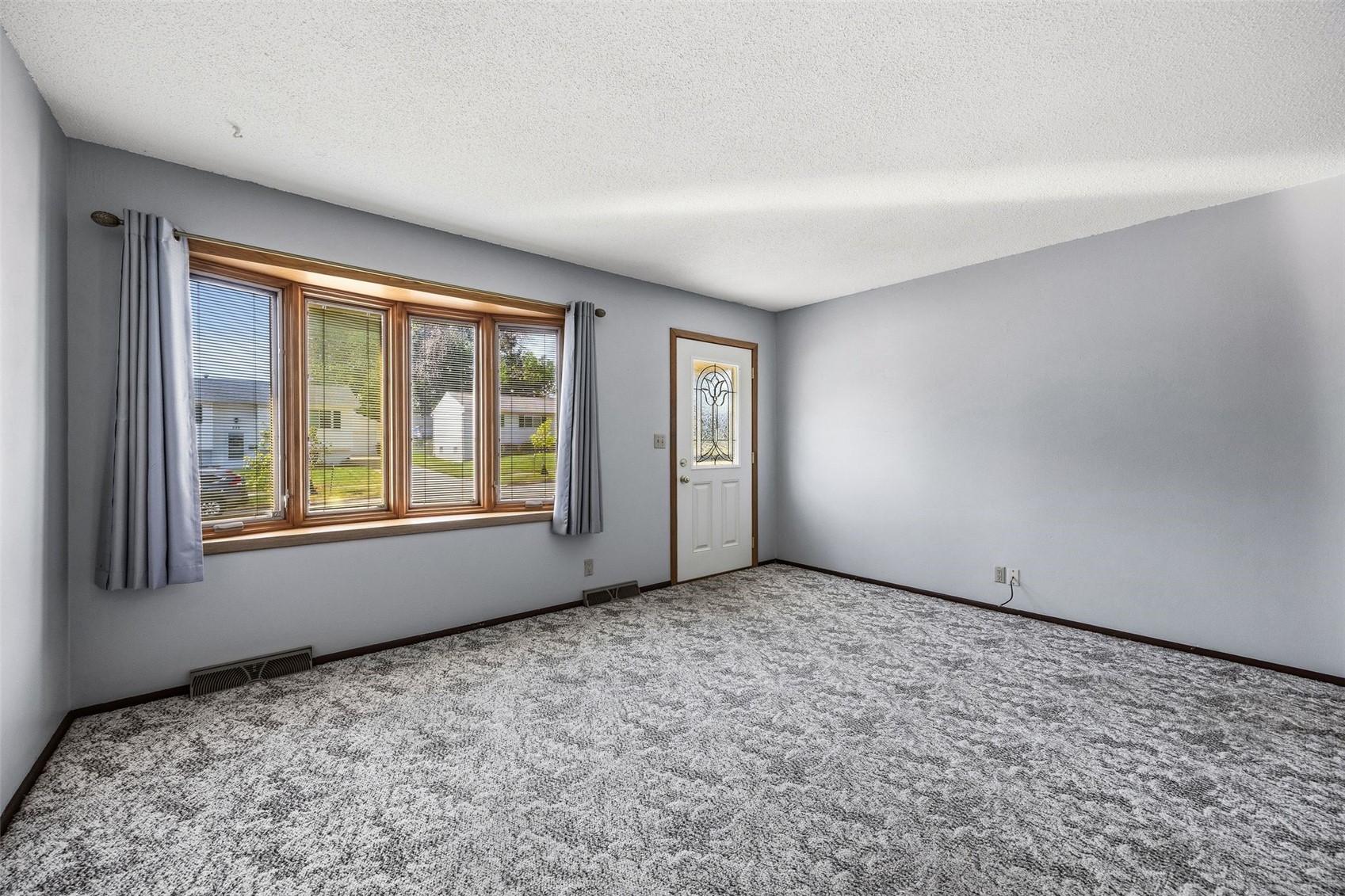223 Lynda Drive NW Cedar Rapids IA 52405