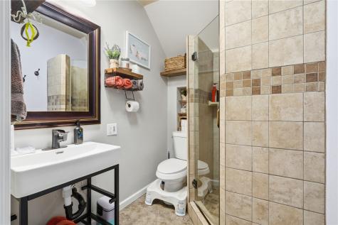 101 Sunset Drive Anamosa IA 52205