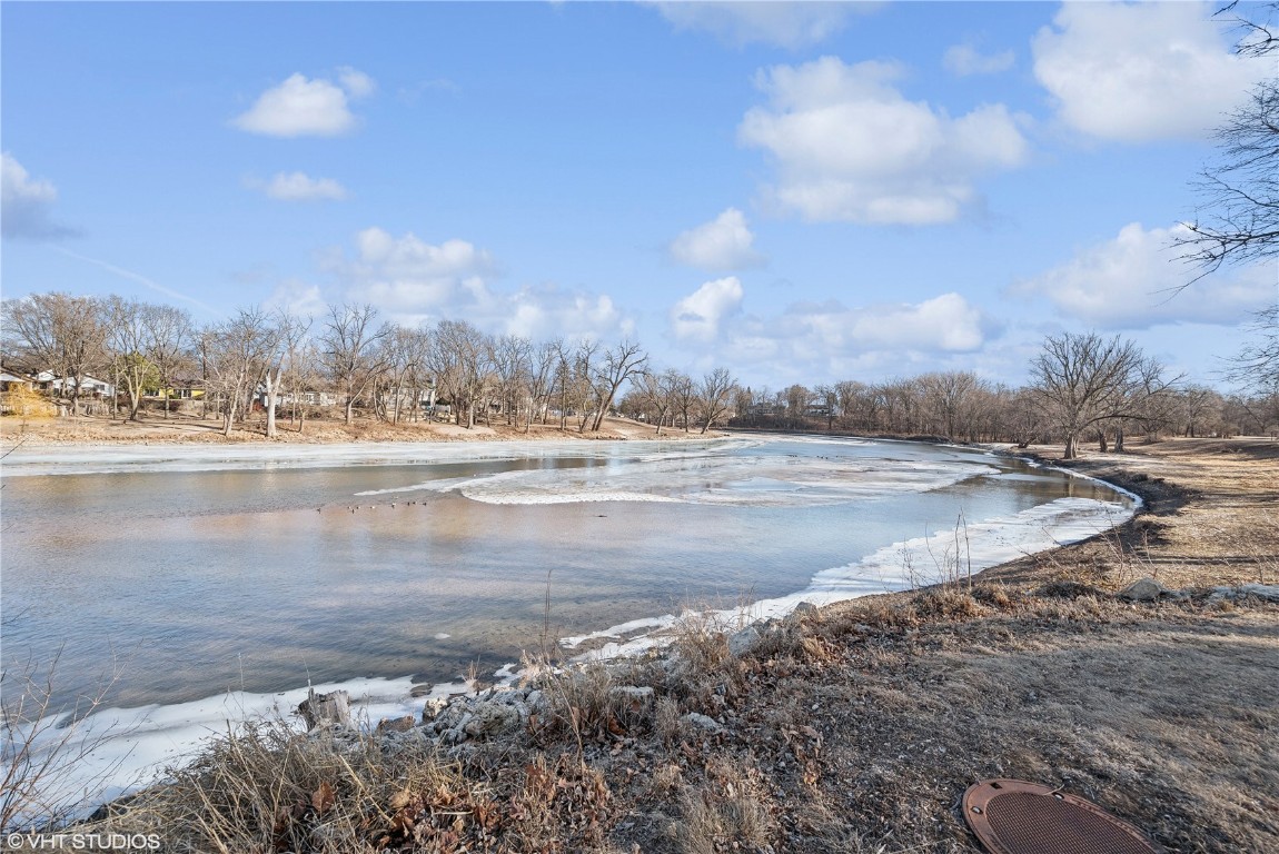 103 3rd Avenue SW Waverly IA 50677