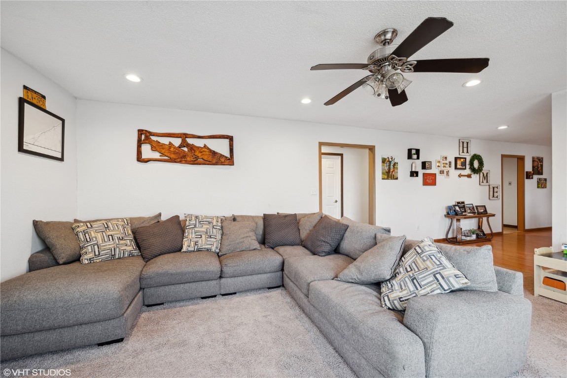 103 3rd Avenue SW Waverly IA 50677