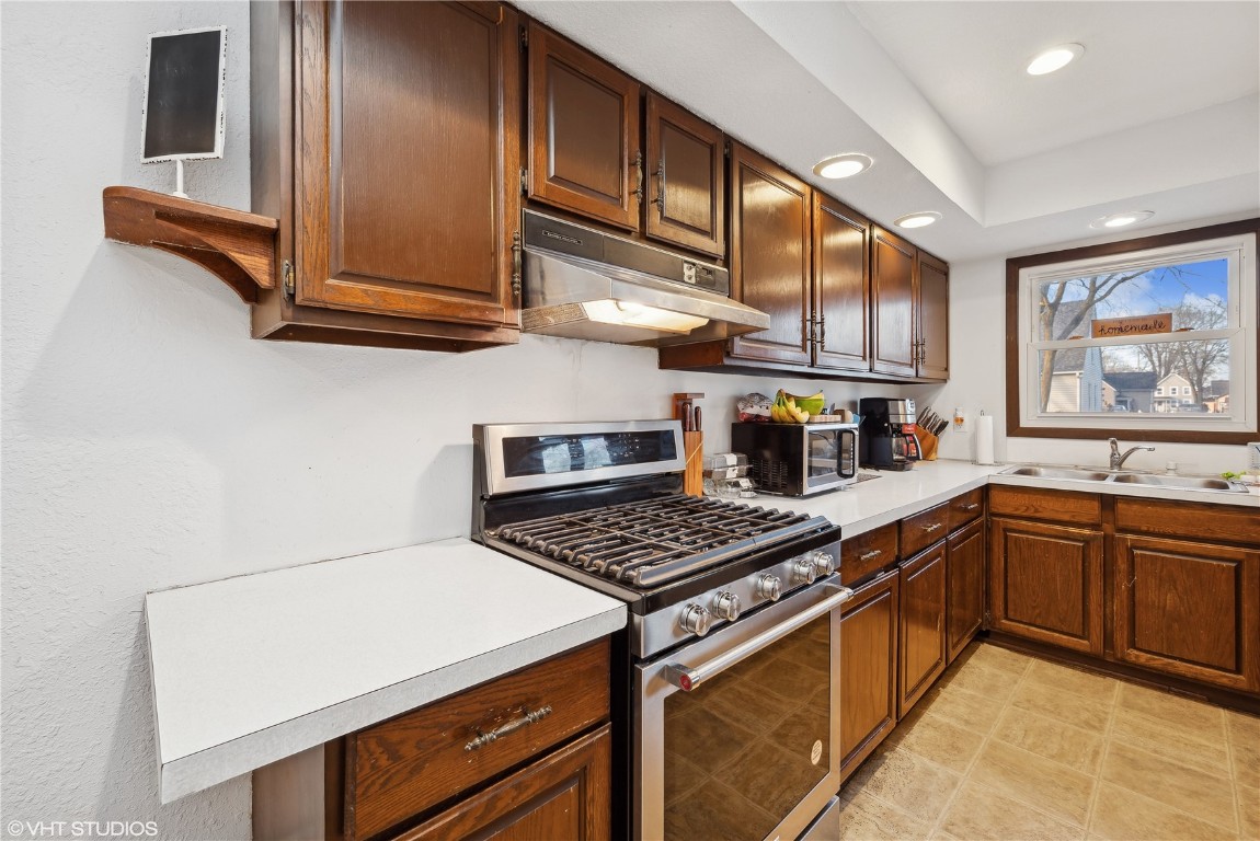 103 3rd Avenue SW Waverly IA 50677