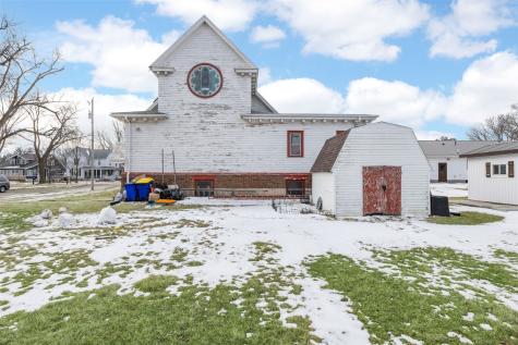 230 E Market Street Lisbon IA 52253