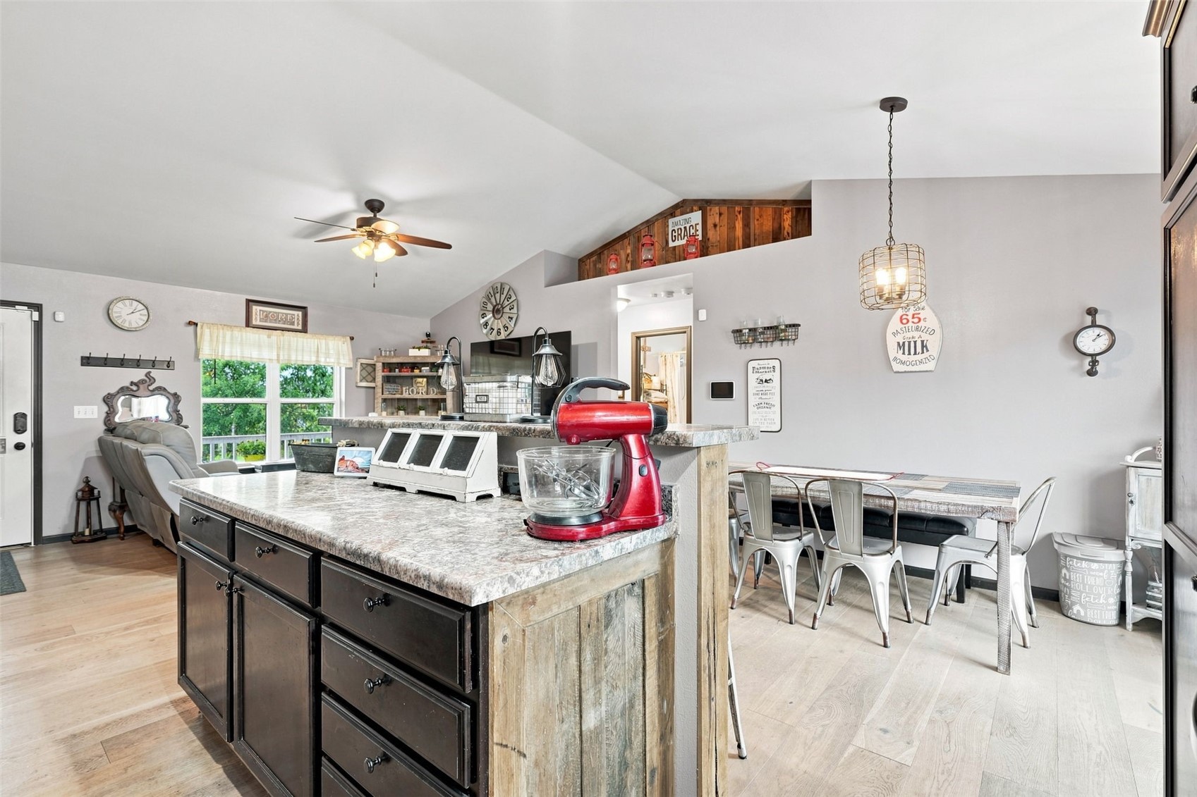 6613 Ohio Street Cedar Rapids IA 52404