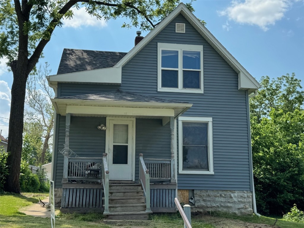 264 12th Street NW Cedar Rapids IA 52405