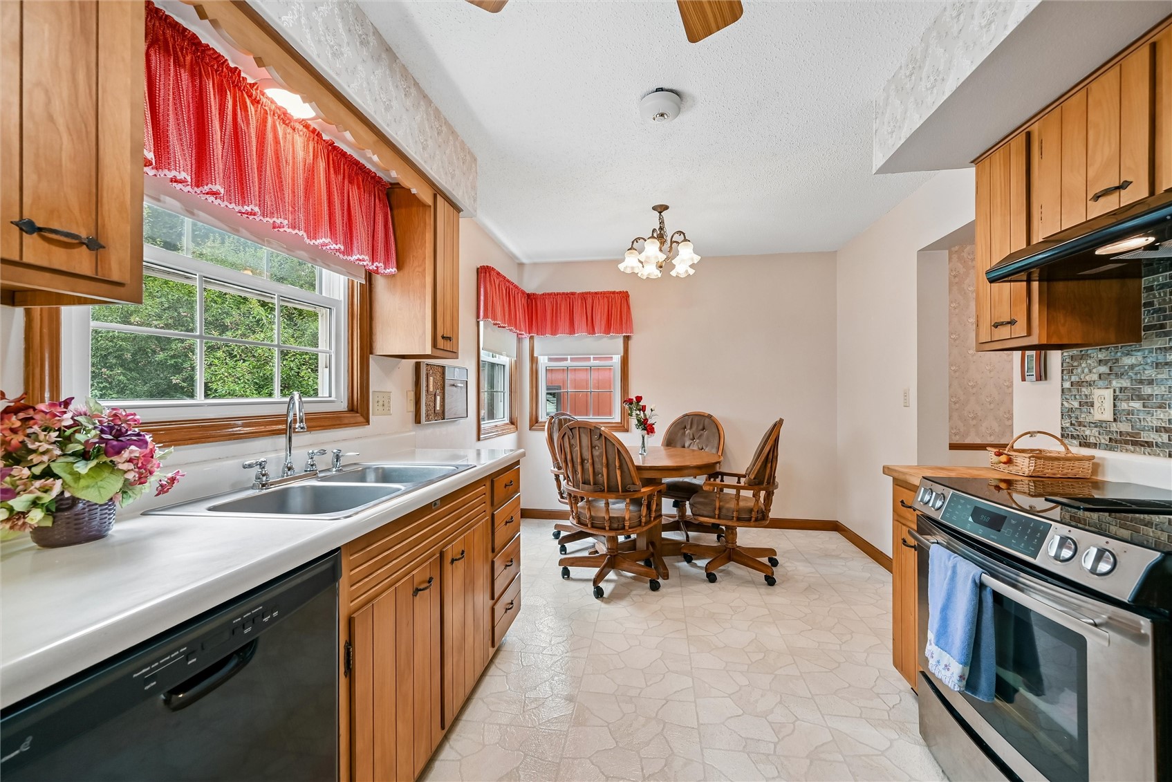 3334 Shasta Drive NE Cedar Rapids IA 52402
