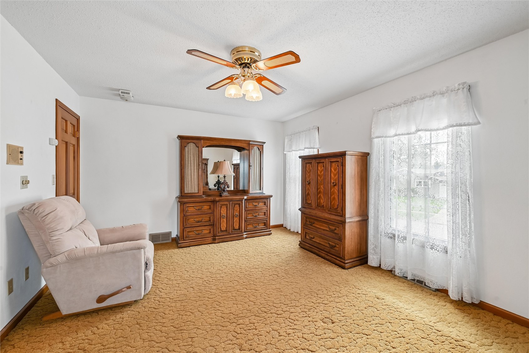 3334 Shasta Drive NE Cedar Rapids IA 52402