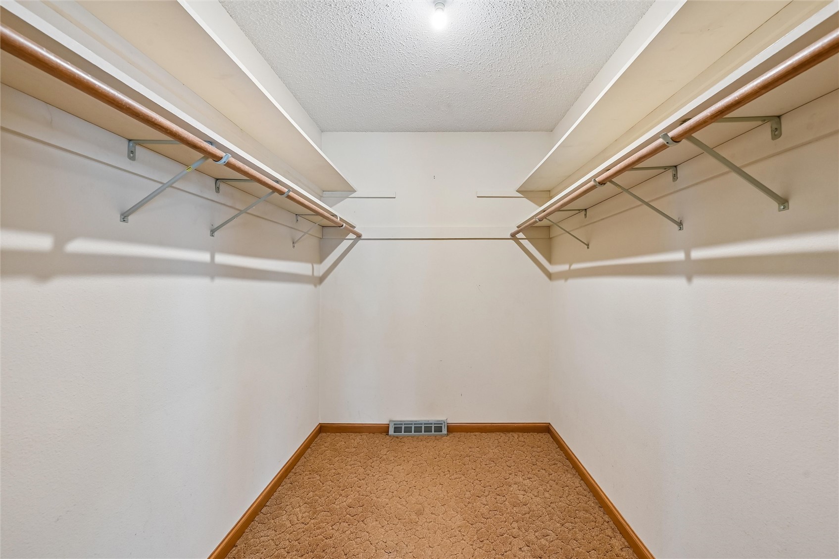 3334 Shasta Drive NE Cedar Rapids IA 52402