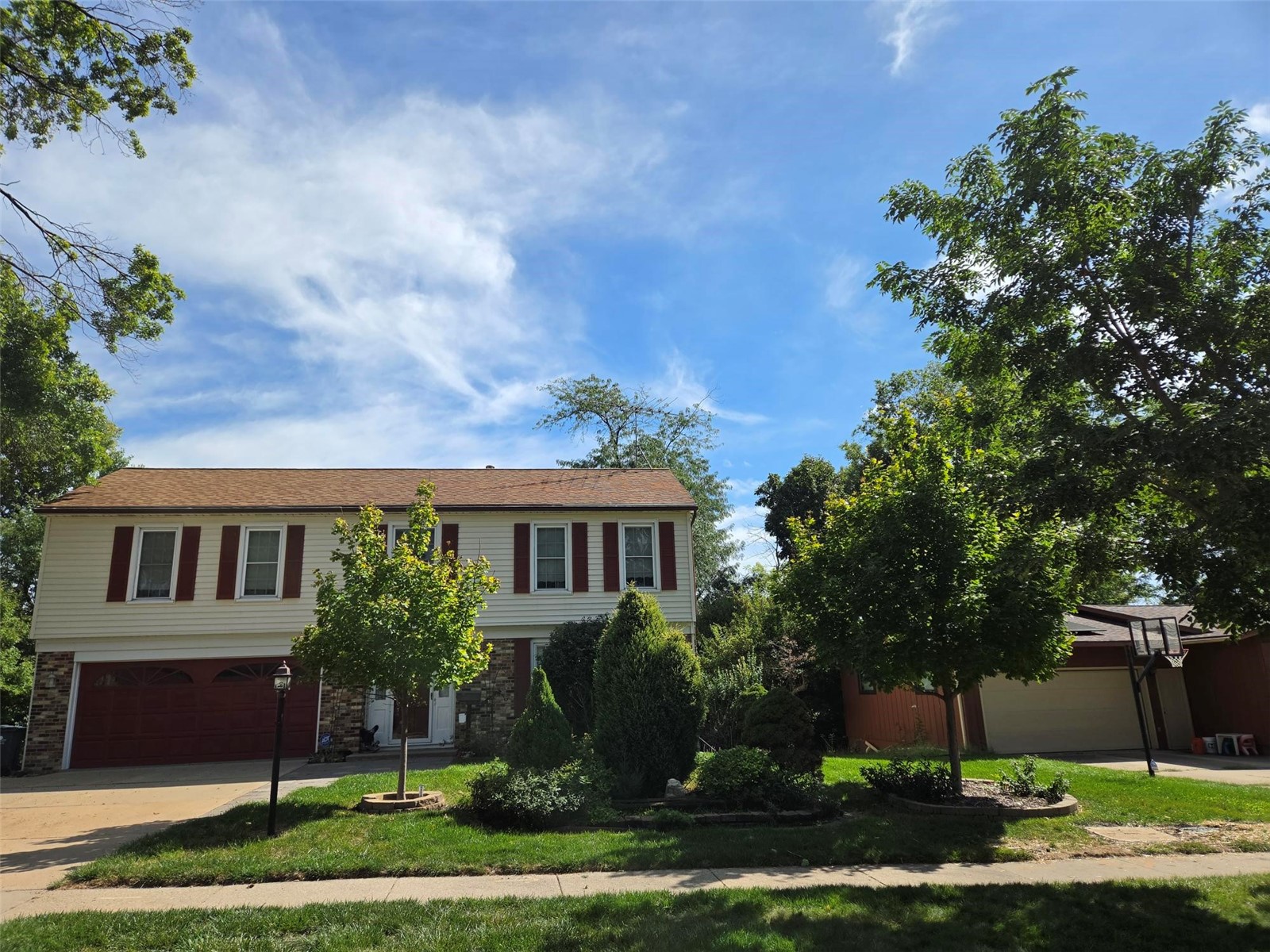 3334 Shasta Drive NE Cedar Rapids IA 52402