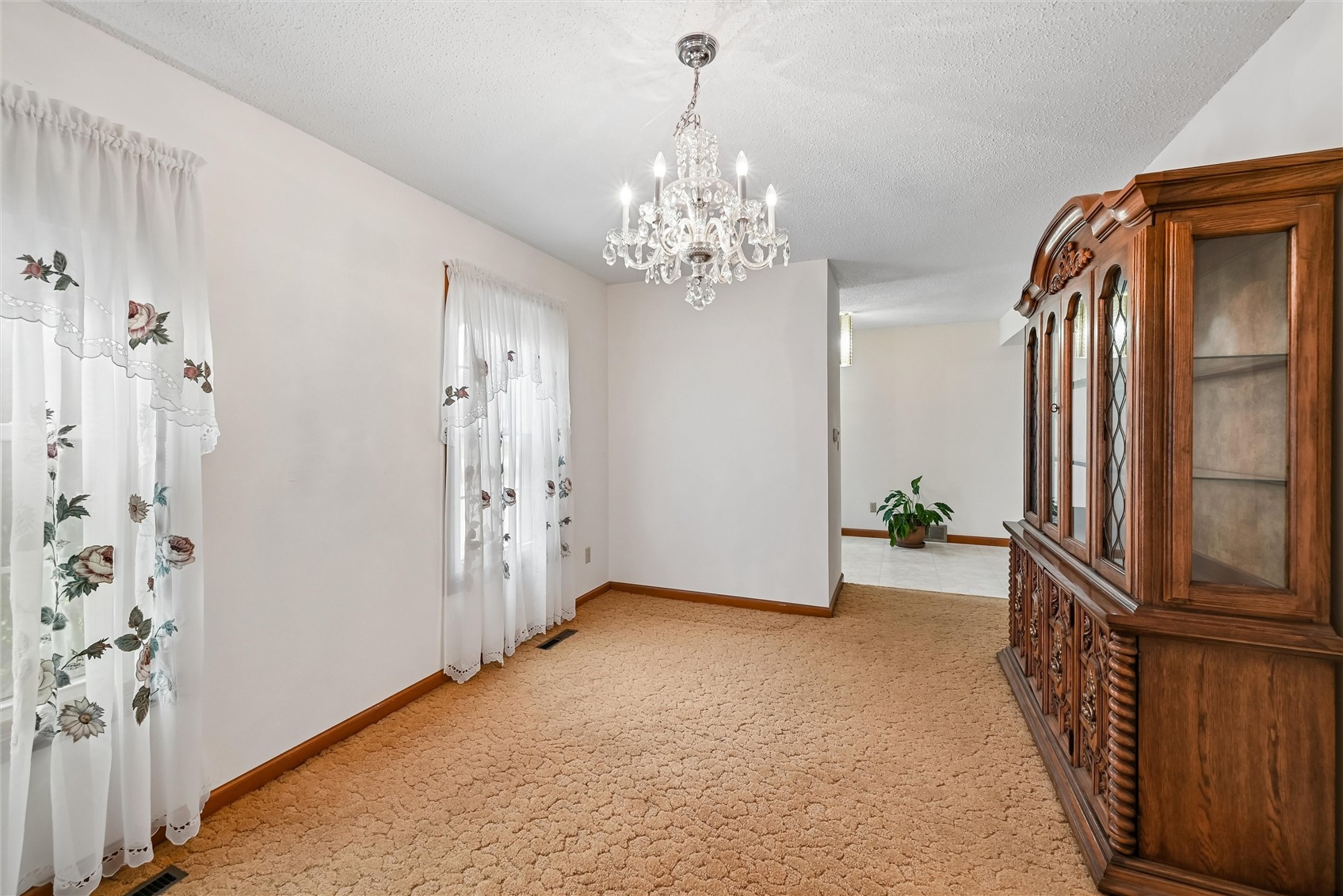 3334 Shasta Drive NE Cedar Rapids IA 52402