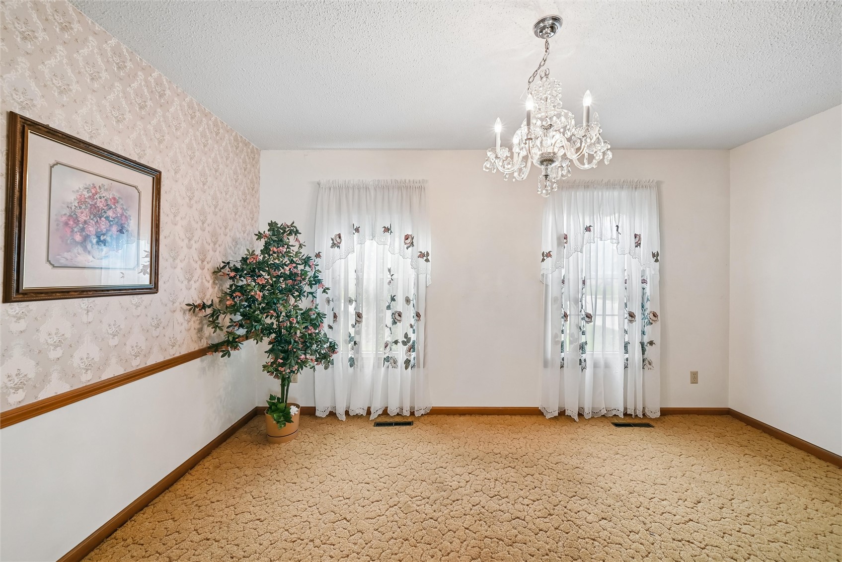 3334 Shasta Drive NE Cedar Rapids IA 52402