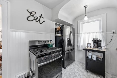 330 24th Street NE Cedar Rapids IA 52402