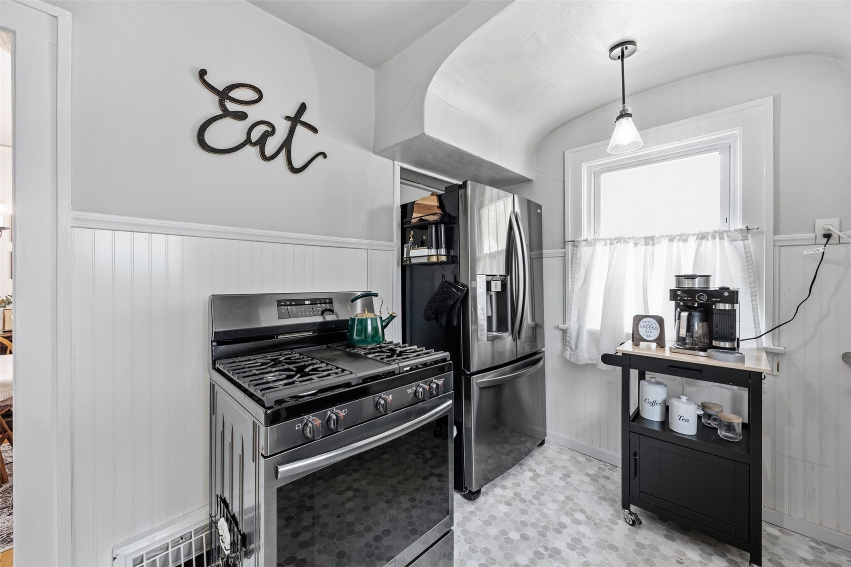 330 24th Street NE Cedar Rapids IA 52402
