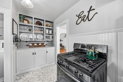 330 24th Street NE Cedar Rapids IA 52402