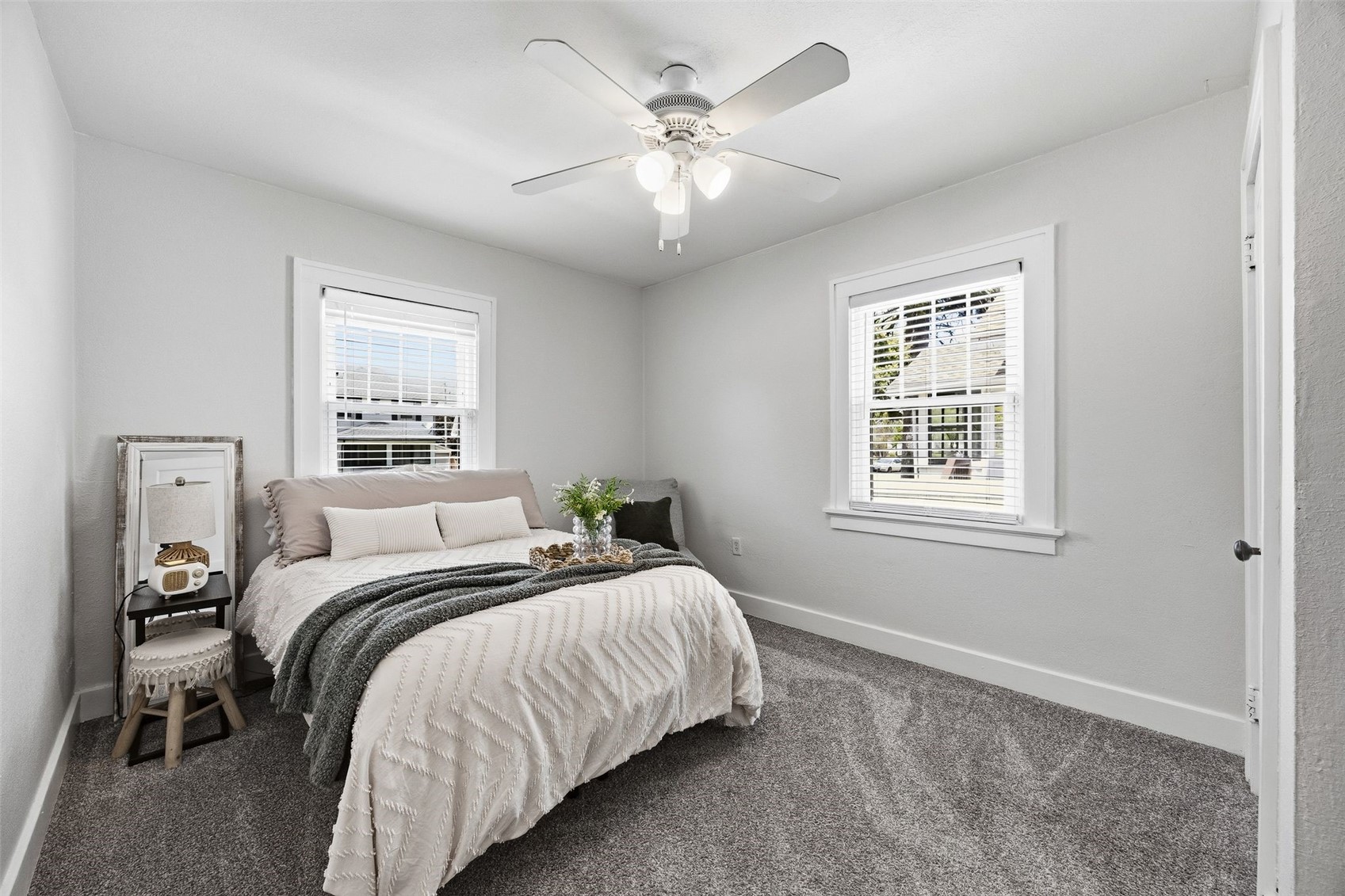 330 24th Street NE Cedar Rapids IA 52402