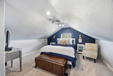 330 24th Street NE Cedar Rapids IA 52402