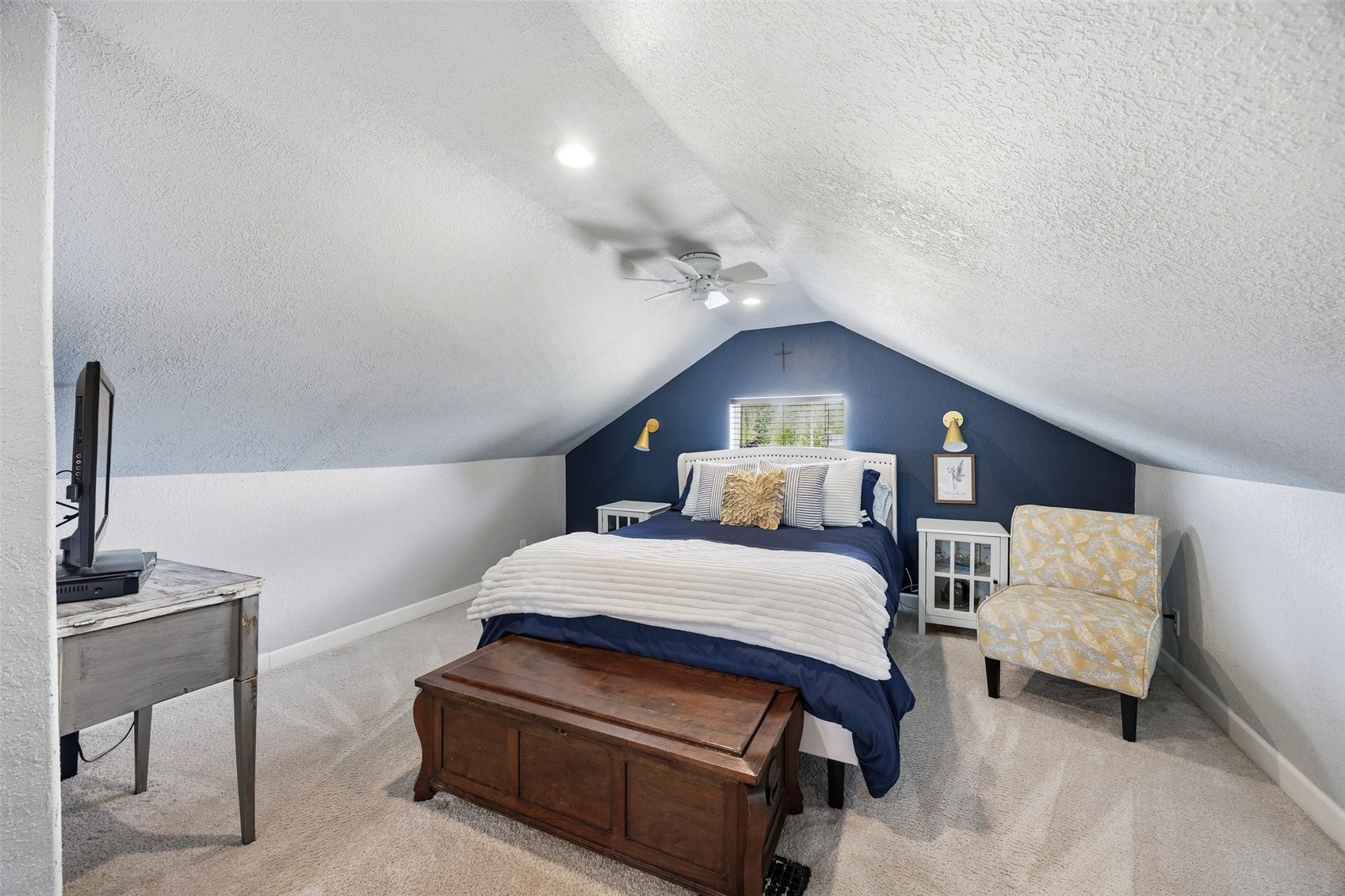 330 24th Street NE Cedar Rapids IA 52402