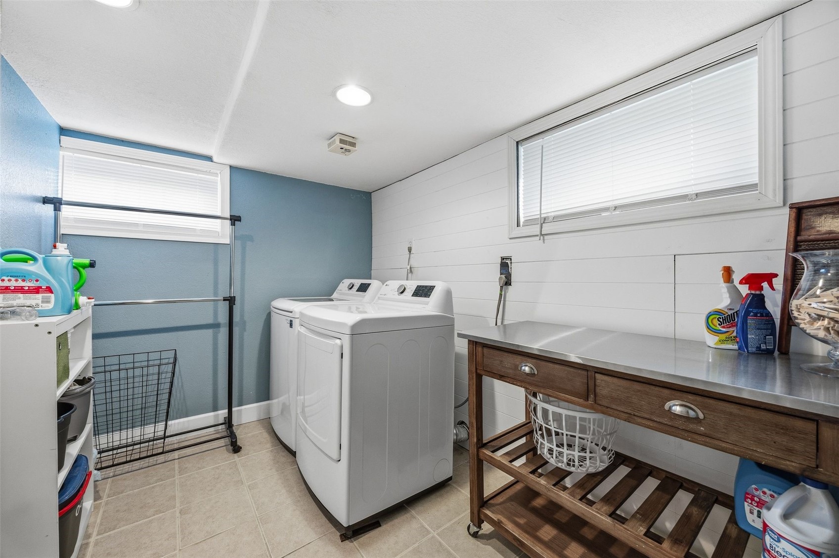 330 24th Street NE Cedar Rapids IA 52402