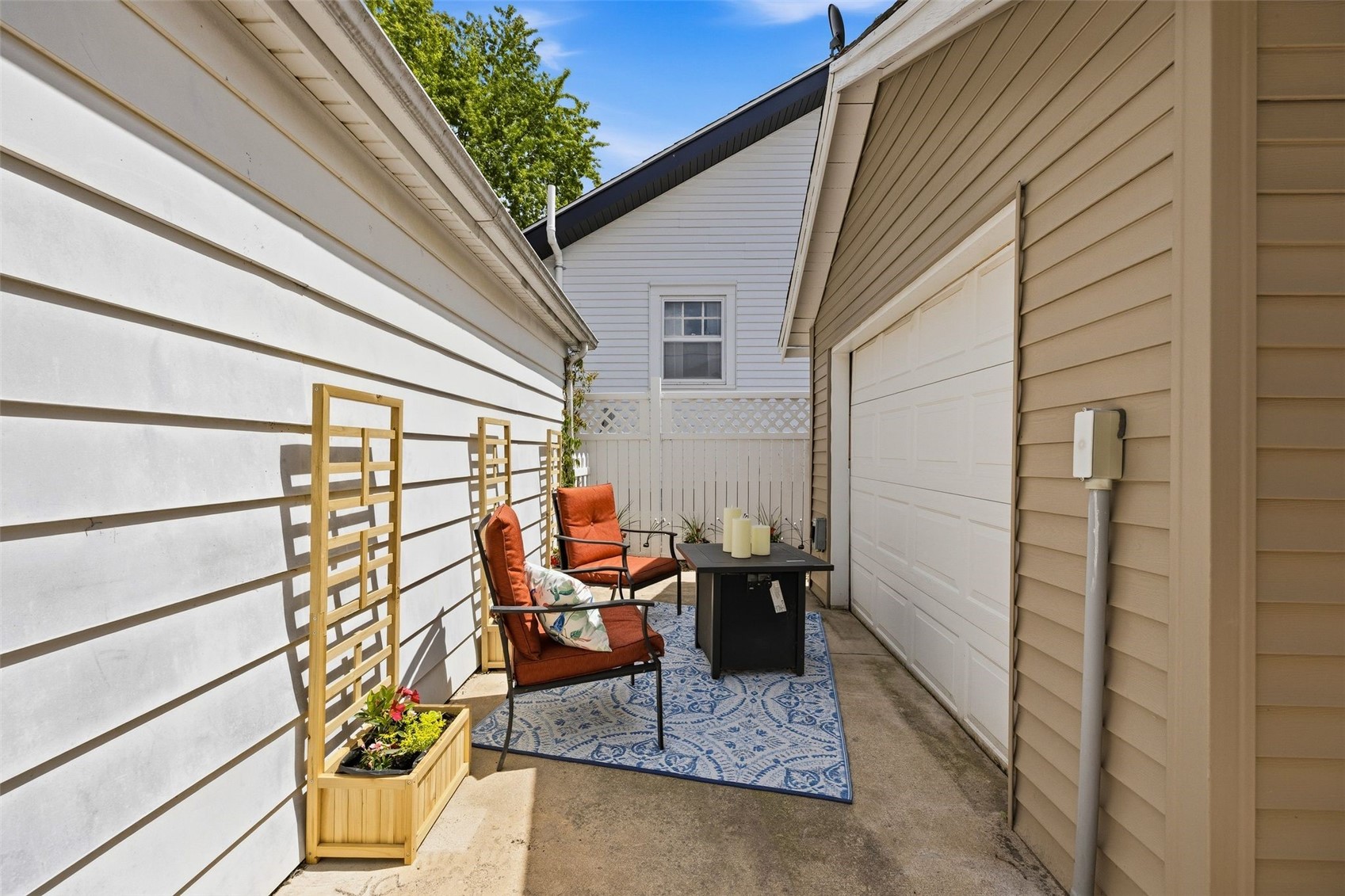 330 24th Street NE Cedar Rapids IA 52402