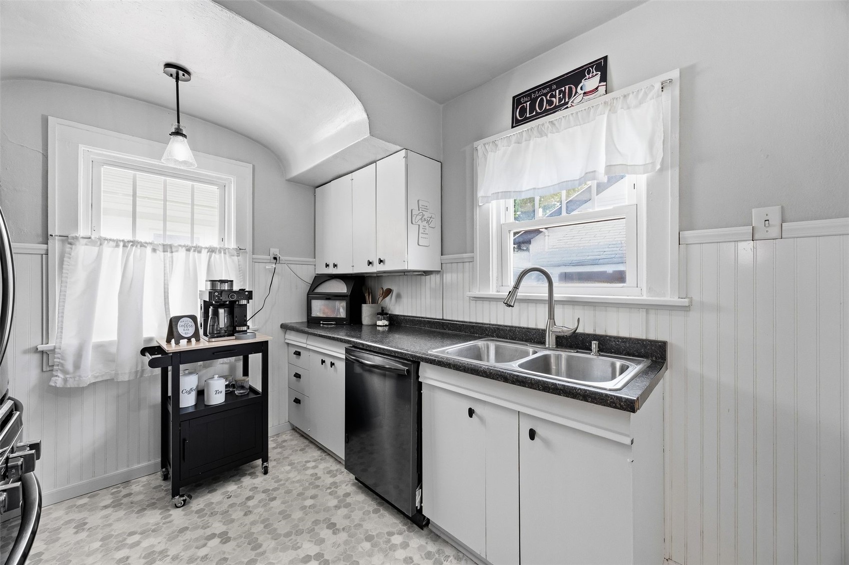 330 24th Street NE Cedar Rapids IA 52402