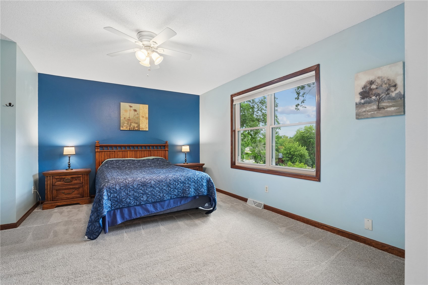 2040 Sandalwood Drive NE Cedar Rapids IA 52402