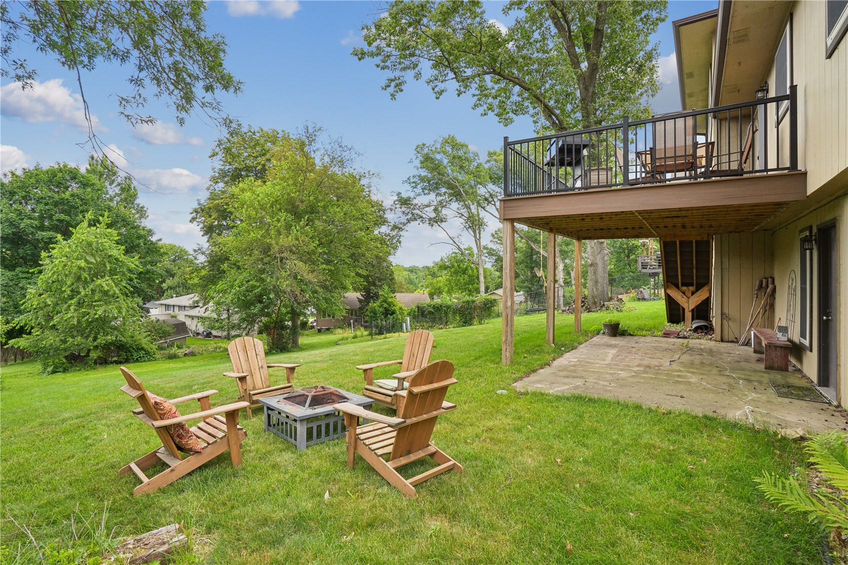 2040 Sandalwood Drive NE Cedar Rapids IA 52402